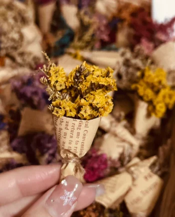 Real Dried Mini Flower Bouquet l Aesthetic Doorgift for Wedding, Birthday & Event Present